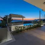Kuk With Heated Salt Water Pool - Villa