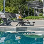Kuk With Heated Salt Water Pool - Villa
