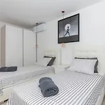 Kuk With Heated Salt Water Pool - * Makarska
