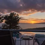 Kuk With Heated Salt Water Pool - Villa