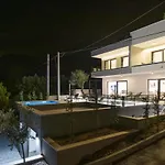 Villa Kuk With Heated Salt Water Pool - *