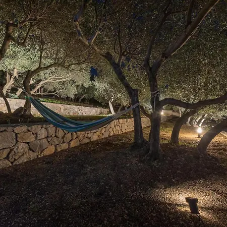 Kuk With Heated Salt Water Pool -