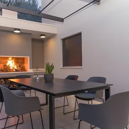 Kuk With Heated Salt Water Pool - 别墅 马卡尔斯卡