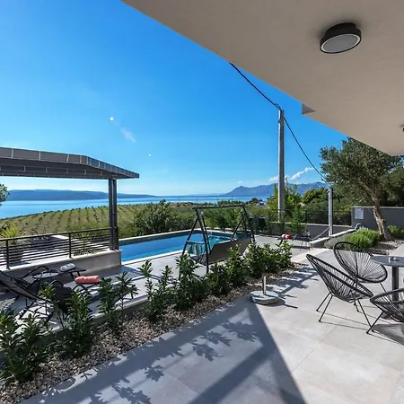 Вилла Kuk With Heated Salt Water Pool -
