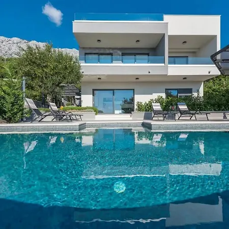 Вилла Kuk With Heated Salt Water Pool - *