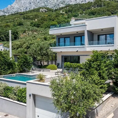 Kuk With Heated Salt Water Pool - * Makarska