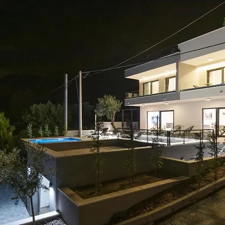 Вилла Kuk With Heated Salt Water Pool - *