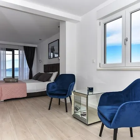 Vila Kuk With Heated Salt Water Pool - Makarska