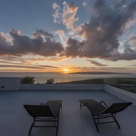 Kuk With Heated Salt Water Pool -