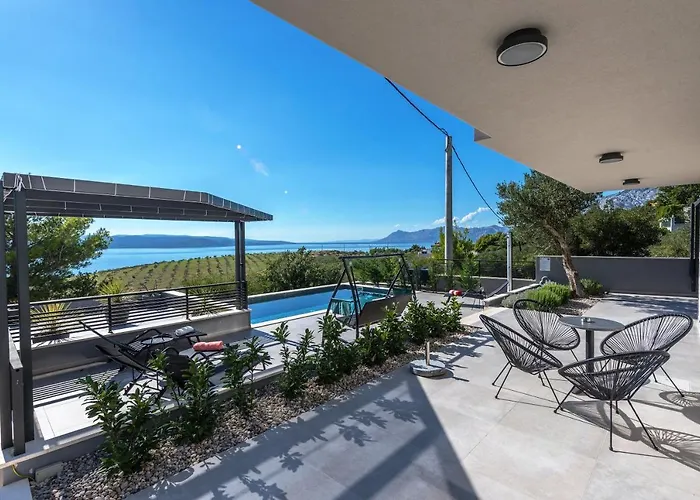 Βίλα Kuk With Heated Salt Water Pool -