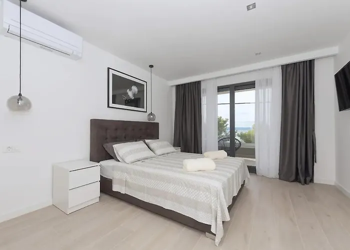 Βίλα Kuk With Heated Salt Water Pool -