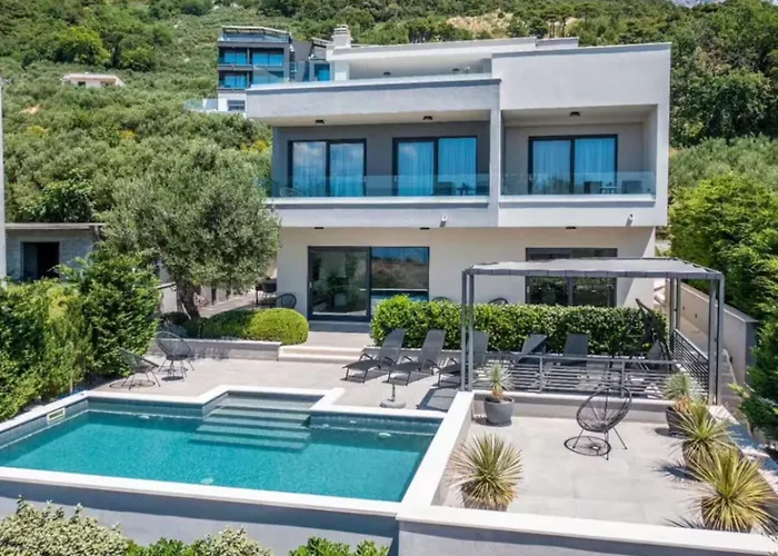 Βίλα Kuk With Heated Salt Water Pool -