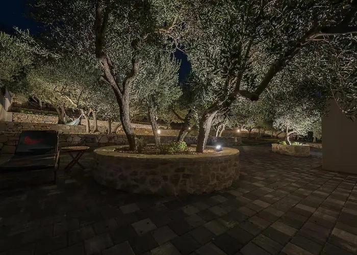 Kuk With Heated Salt Water Pool - Μακάρσκα