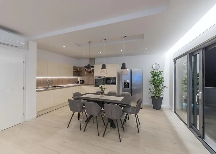 Kuk With Heated Salt Water Pool - 别墅