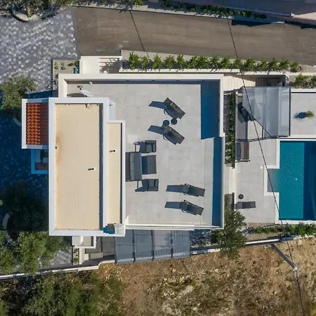 Kuk With Heated Salt Water Pool - * ماكارسكا