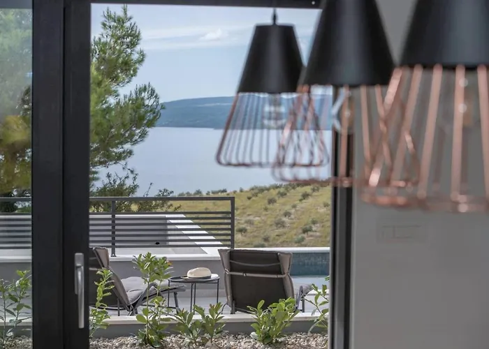 Vila Kuk With Heated Salt Water Pool -