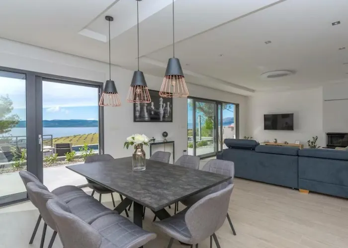 Kuk With Heated Salt Water Pool -