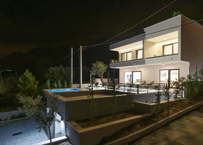 Villa Kuk With Heated Salt Water Pool - *